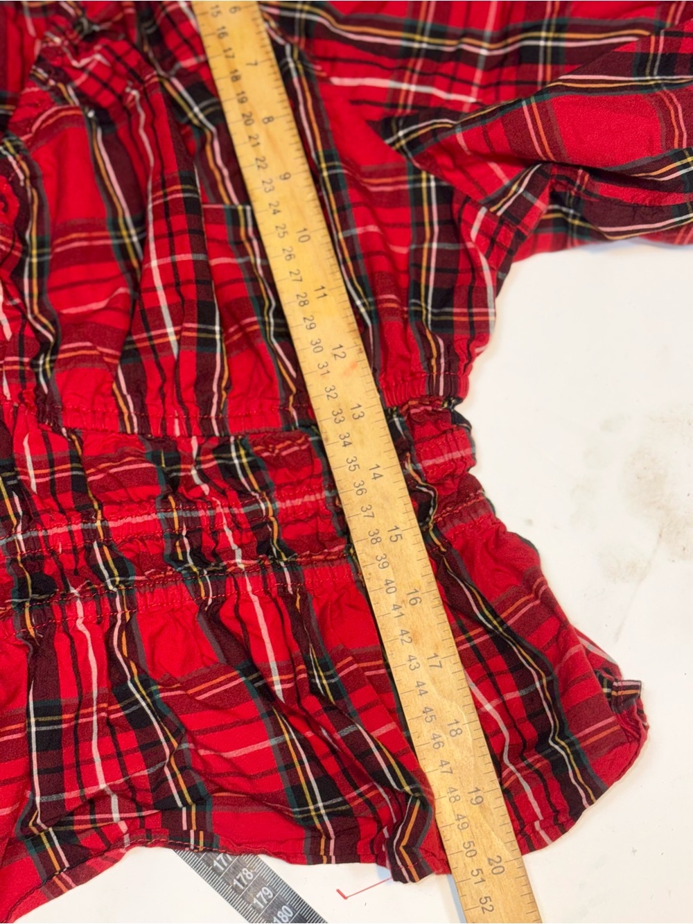 Old Navy red tartan Puff-Sleeve Peplum top smocked waist and v-neck large - Picture 7 of 10